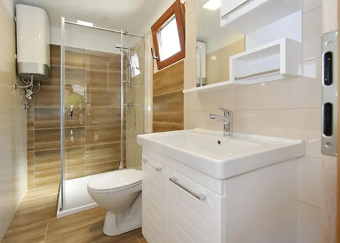 Mobile Plumeria 1 בית נופש ביוגראד נה מורו