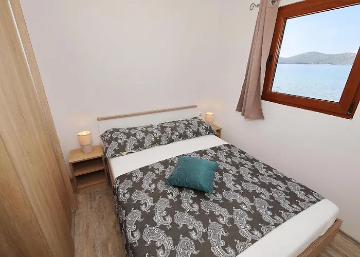 בית נופש Mobile Plumeria 1 ביוגראד נה מורו