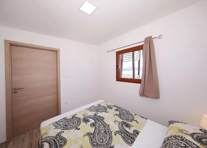 בית נופש Mobile Plumeria 1 ביוגראד נה מורו